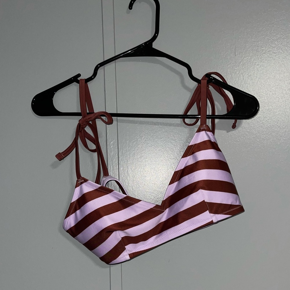 NWOT aerie bathing suit top